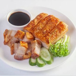 หมูกรอบทองคำ ไซส์M 300 กรัม