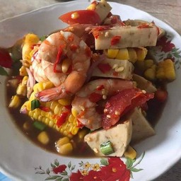 ยำข้าวโพดกุ้งหมูยอ