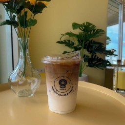 Monday Coffee & Bakery Sriracha