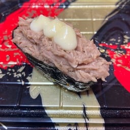 ข้าวปั้นสลัดทูน่า