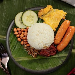 [อร่อยซ่ากับโค้ก] SET S1 - เซ็ตเบสิก+ไส้กรอกทอด (Basic+Fried Sausage) +  โค้ก ออริจินัล (กระป๋อง) 