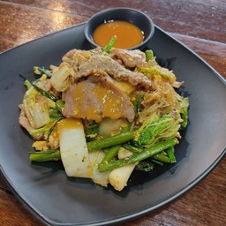 สุกี้แห้งเนื้อ