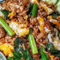 ข้าวผัดโบราณใส่ซีอิ๊วดำ