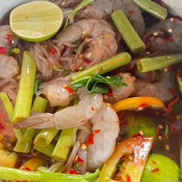 ตำเตี๋ยวกุ้งสด