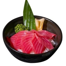 ข้าวหน้าปลาทูน่า