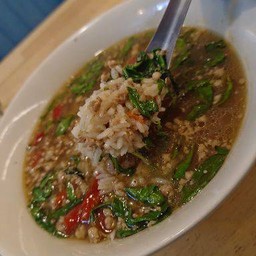 กะเพราน้ำท่วม (ข้าวต้มกะเพราหมูสับ)