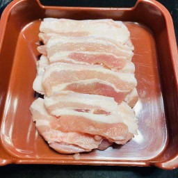 สามชั้นสไลด์100กรัม