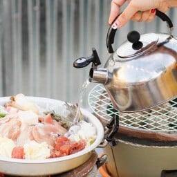 ข้าวผัดกระทะเหล็ก -