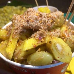 ยำแซ่บ ยำนัวร์ - ถนนราษฎร์บำรุง