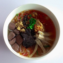 ข้าวไข่ข้น  คนขายไข่
