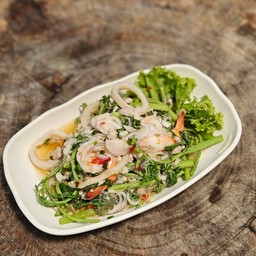 ยำวุ้นเส้นผักกระเฉด