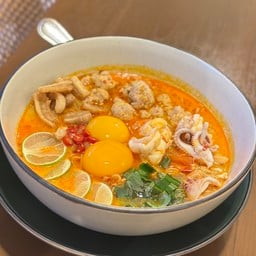 'OH MY GLAM' Tom Yum Hot Pot with Instant Noodles - Spicy, Loaded & Unforgettable