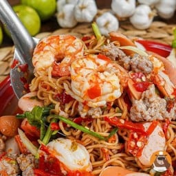 ร้านยำแซ่บ/ลูกชิ้นทอด สระยาว สาขา บขส.สระยาว