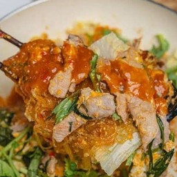 สุกี้แห้ง