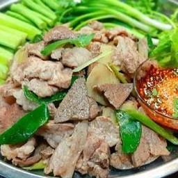 ลวกจิ้มหมูสมุนไพร+น้ำจิ้มแจ่ว