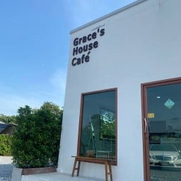 Grace's  House Café คลองสามวาตะวันตก