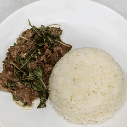 ข้าวกะเพราเนื้อ