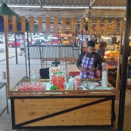 บุฟเฟ่ต์น้ำผลไม้ปั่น Medeemarket