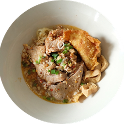 เส้นเล็กต้มยำหมู