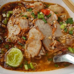 เกาเหลาต้มยำ