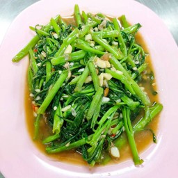 ผัดผักบุ้งไฟแดง