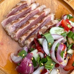 ยำเนื้อย่าง