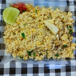 ข้าวผัดไก่ชิ้น