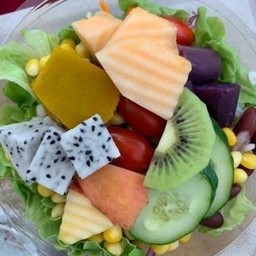 สลัดผักผลไม้