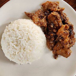 หมูกระเทียมราดข้าว