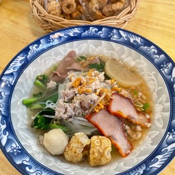 ก๋วยเตี๋ยวน้ำใส