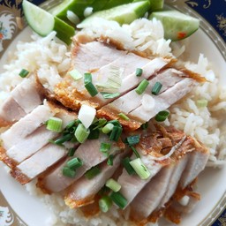 ข้าวมันหมูกรอบ