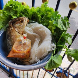 ข้าวไข่เจียวตัวกลม&พิซซ่าเวียนนาม