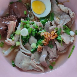 ก๋วยจั๊บนำ้ใส