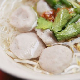 ก๋วยเตี๋ยวลูกชิ้นเนื้อ