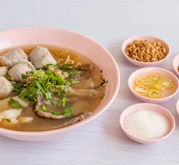 เกาเหลาลูกชิ้นเนื้อ-รวมเนื้อ