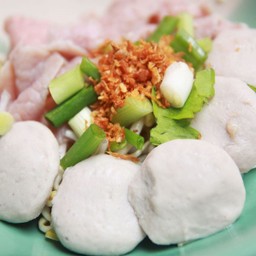 ก๋วยเตี๋ยวชิ้นเนื้อ เนื้อสด