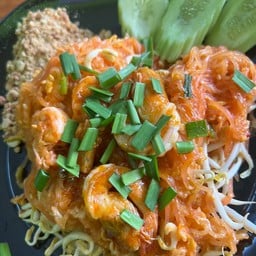 ผัดไทยกุ้งสด