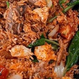 ข้าวผัดปลากระป๋อง