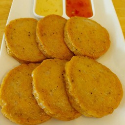 หมูยอทอดพริกไทยดำ