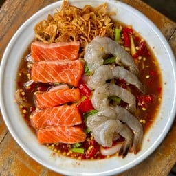 ตำเหลาแซลมอน+กุ้งสด