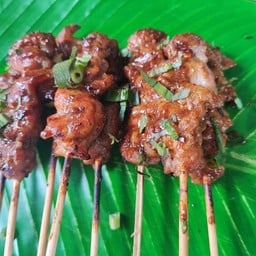 หมูปิ้งจิ้มแจ่วปลาร้า8ไม้