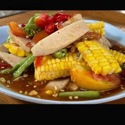 ตำข้าวโพดหมูยอ