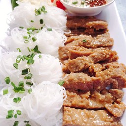 หมี่หมูย่าง