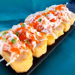 ไข่ม้วนสลัดปูอัด