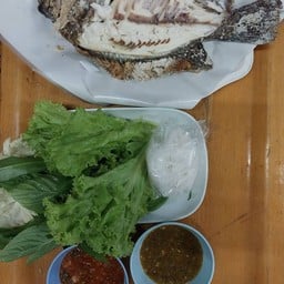 กานดาปลาเผา ลาบอุบล