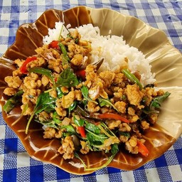 อิ่มอร่อย by แม่แก้ว