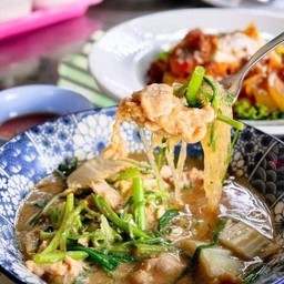 สุกี้น้ำหมู