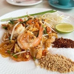 ผัดไทยเส้นจันทร์