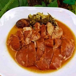 ขาหมูพะโล้ ชุดเล็ก