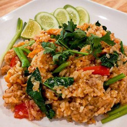 ข้าวผัดศรีราชา